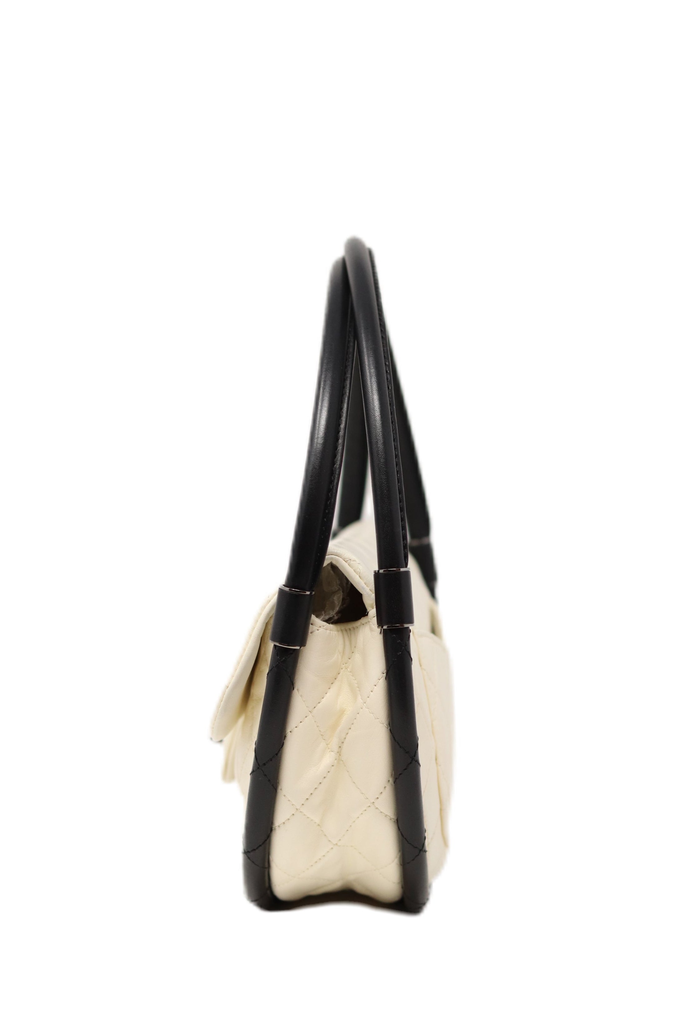 Pre-Owned CHANEL 2013-2014 White Lambskin/Calfskin Hula Hoop Bag
