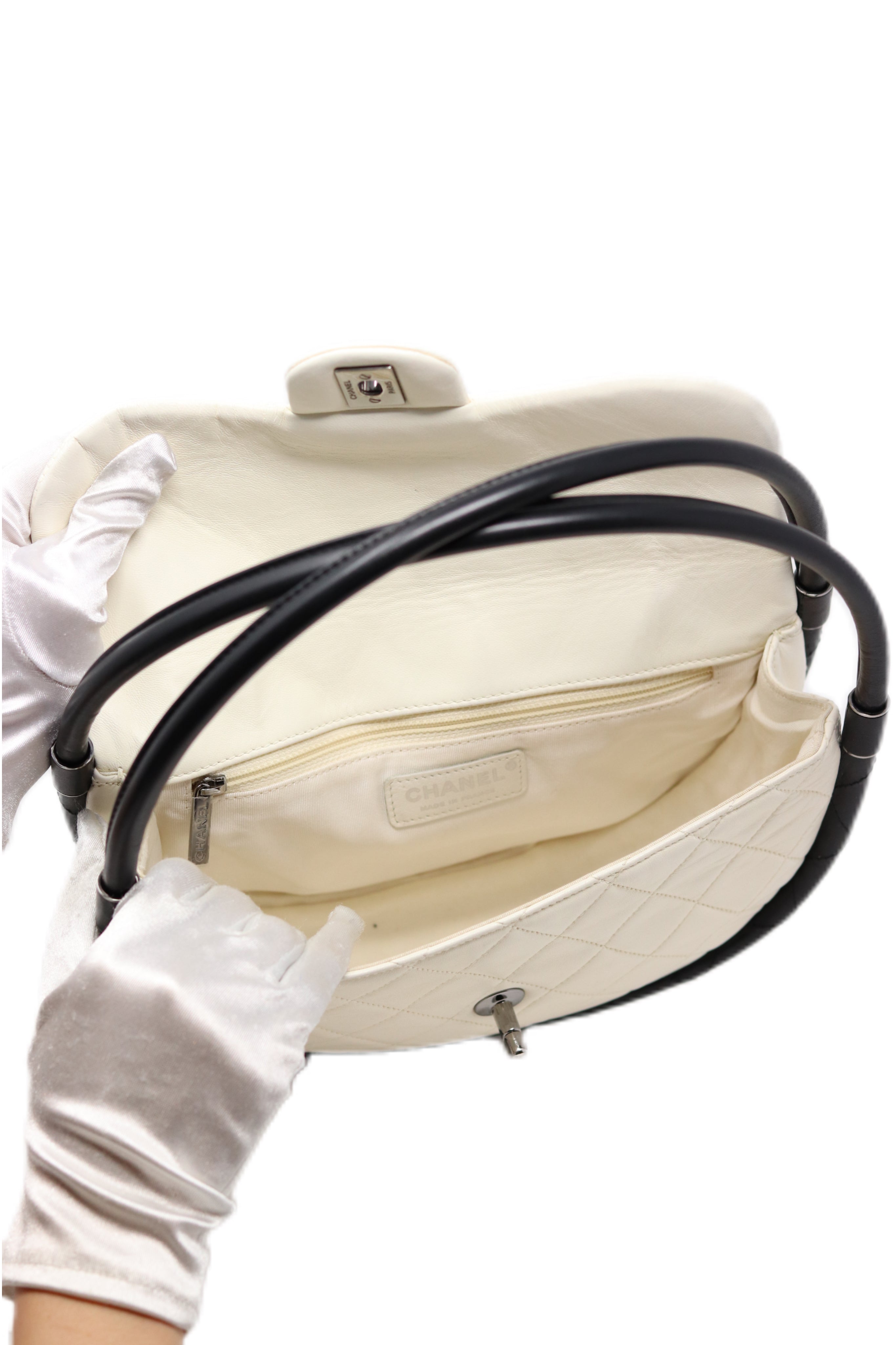 Pre-Owned CHANEL Hula Hoop Bag Lambskin/Calfskin
